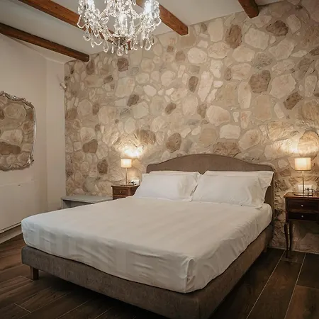 Dimora Lombardi 3* マテーラ