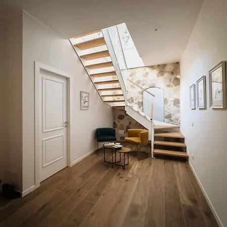 Dimora Lombardi Guest house *