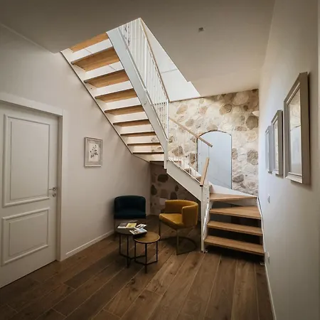 בית הארחה Dimora Lombardi 3*